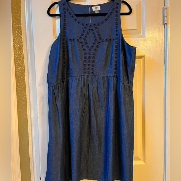 Old Navy Dresses & Skirts - Old navy denim look dress